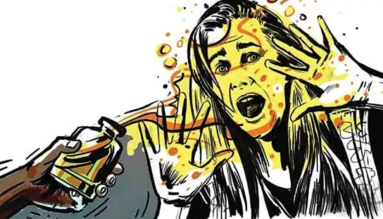 Acid attack in Mangalore College: Three PUC students in Critical Condition